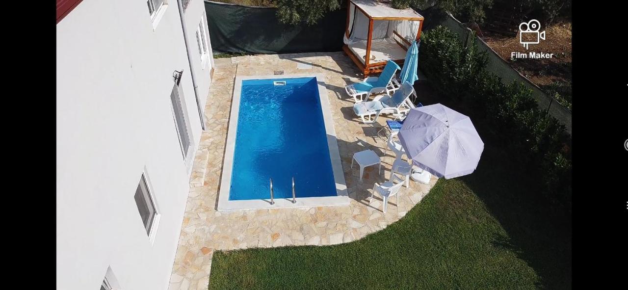 Zelena Maslina Villa บาร์ ภายนอก รูปภาพ