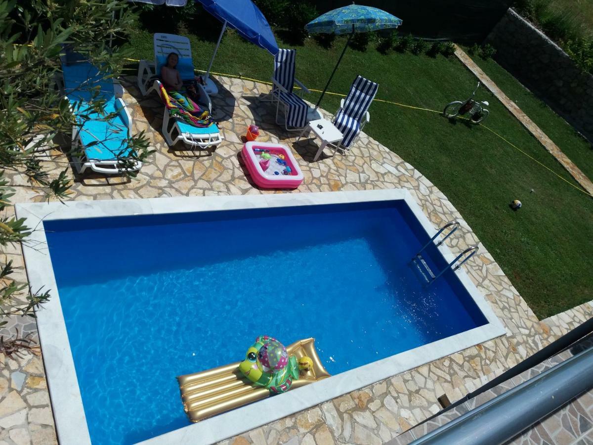 Zelena Maslina Villa บาร์ ภายนอก รูปภาพ