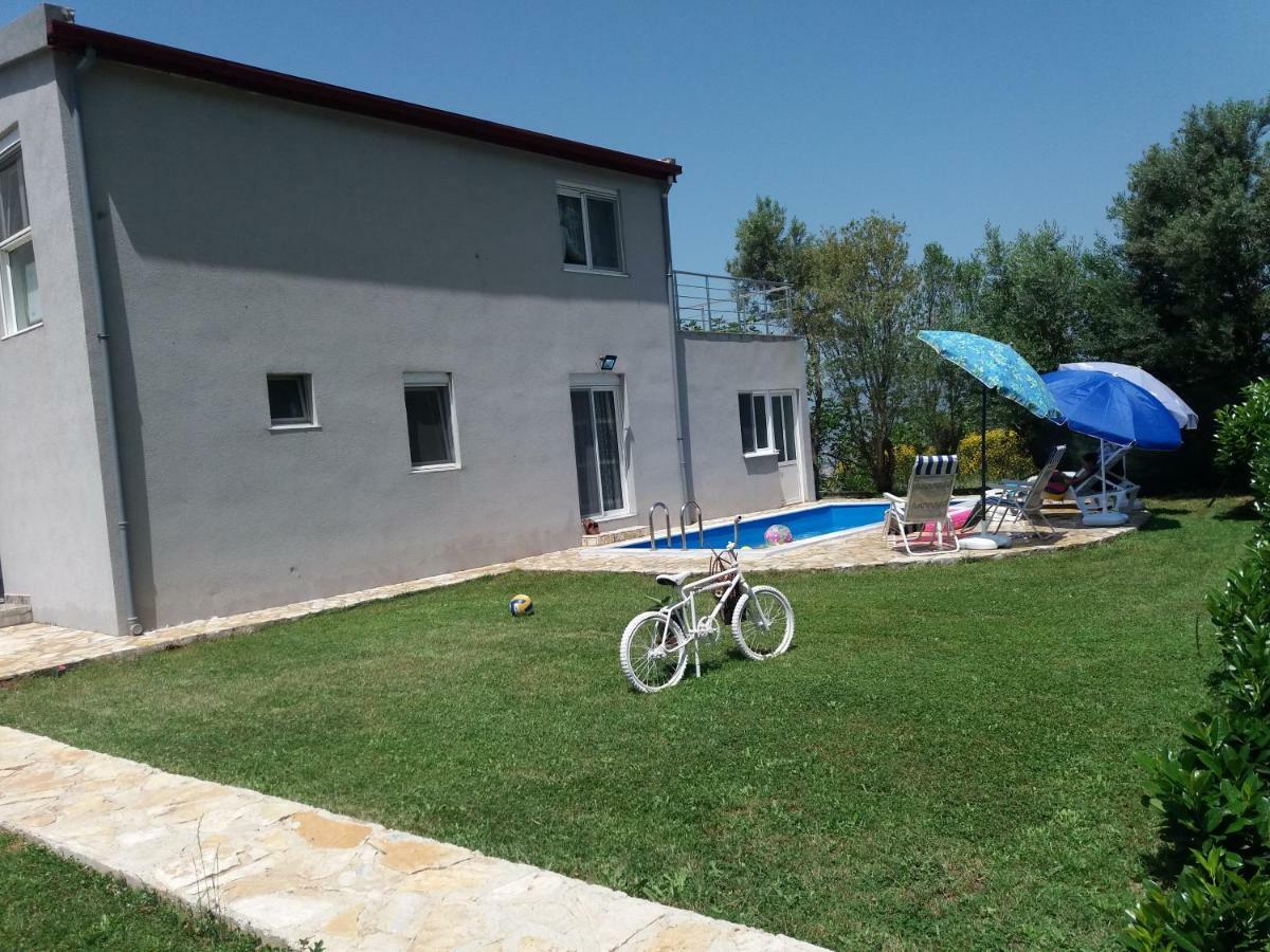 Zelena Maslina Villa บาร์ ภายนอก รูปภาพ