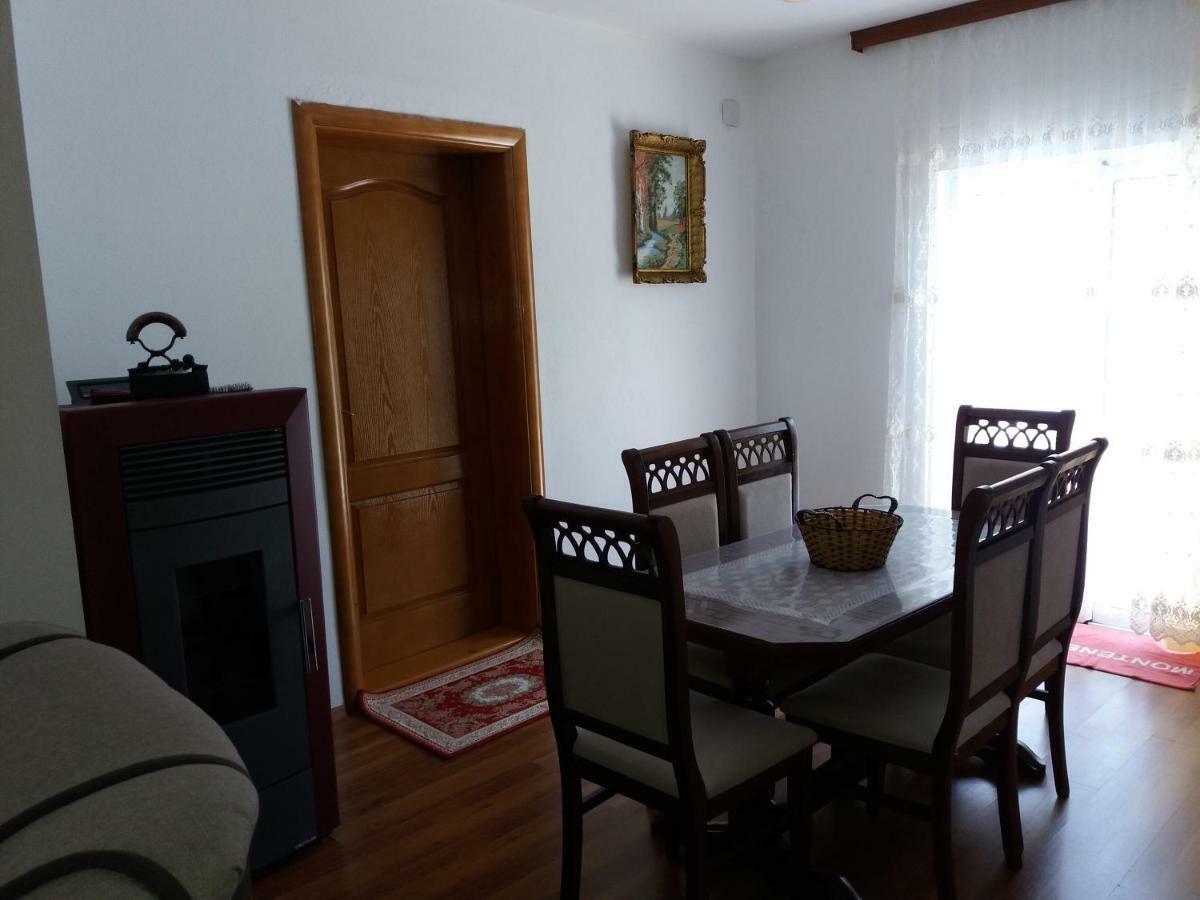 Zelena Maslina Villa บาร์ ภายนอก รูปภาพ